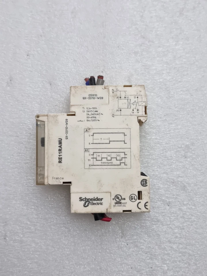 Schneider Telemecanique RE11RAMU Timing Relay 0.1s-100h